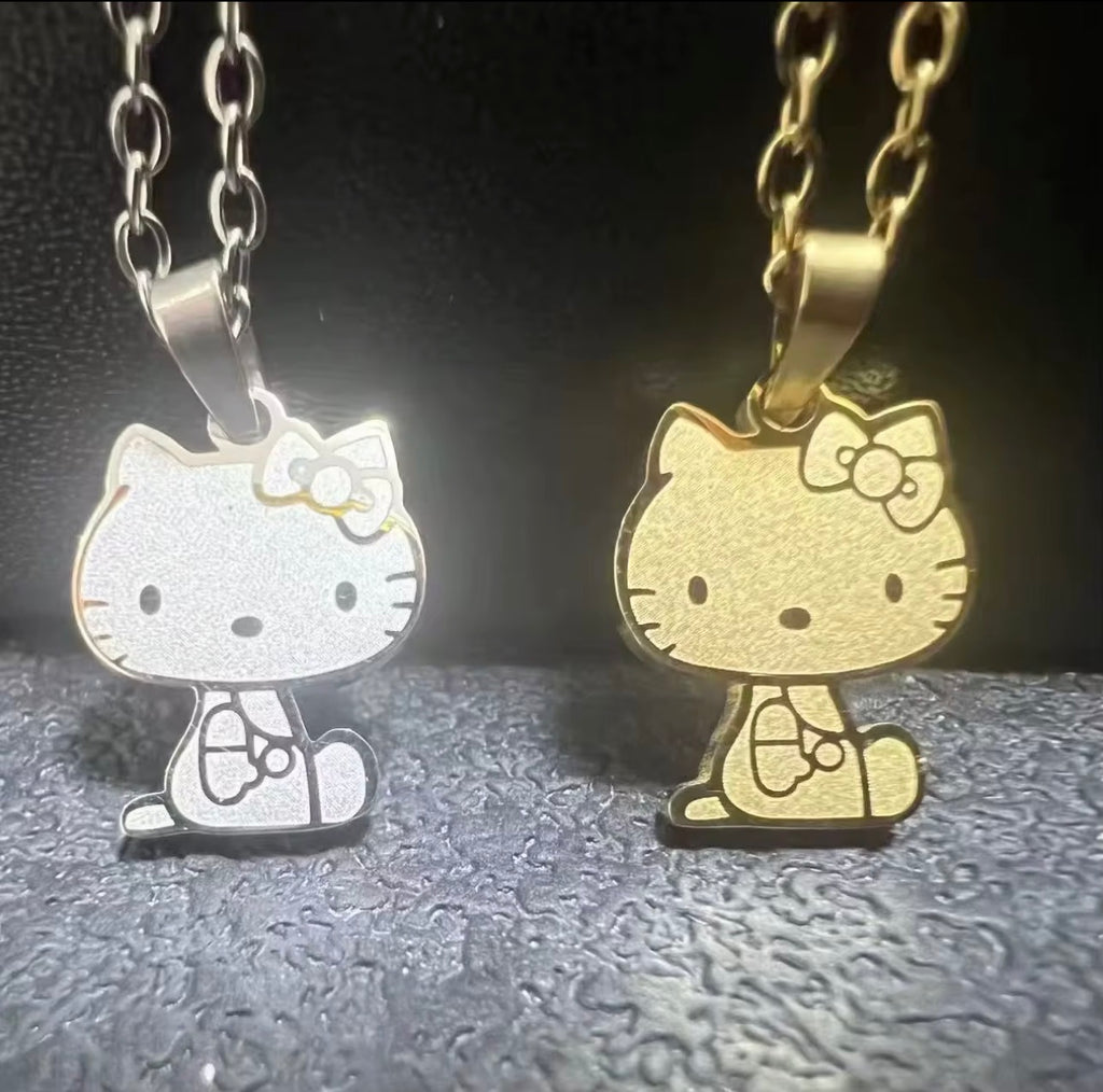 Hk Sitting Necklace