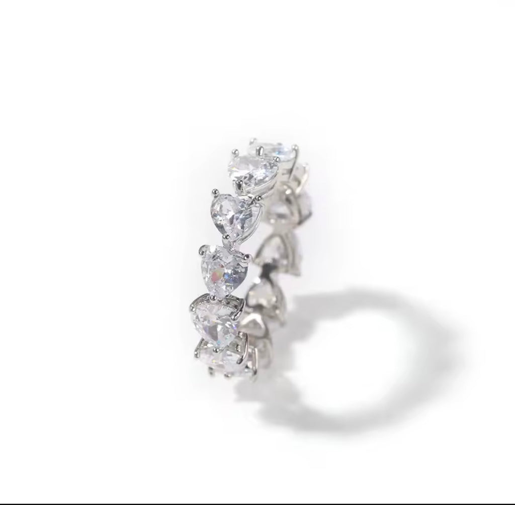 Tiny Hearts Ring