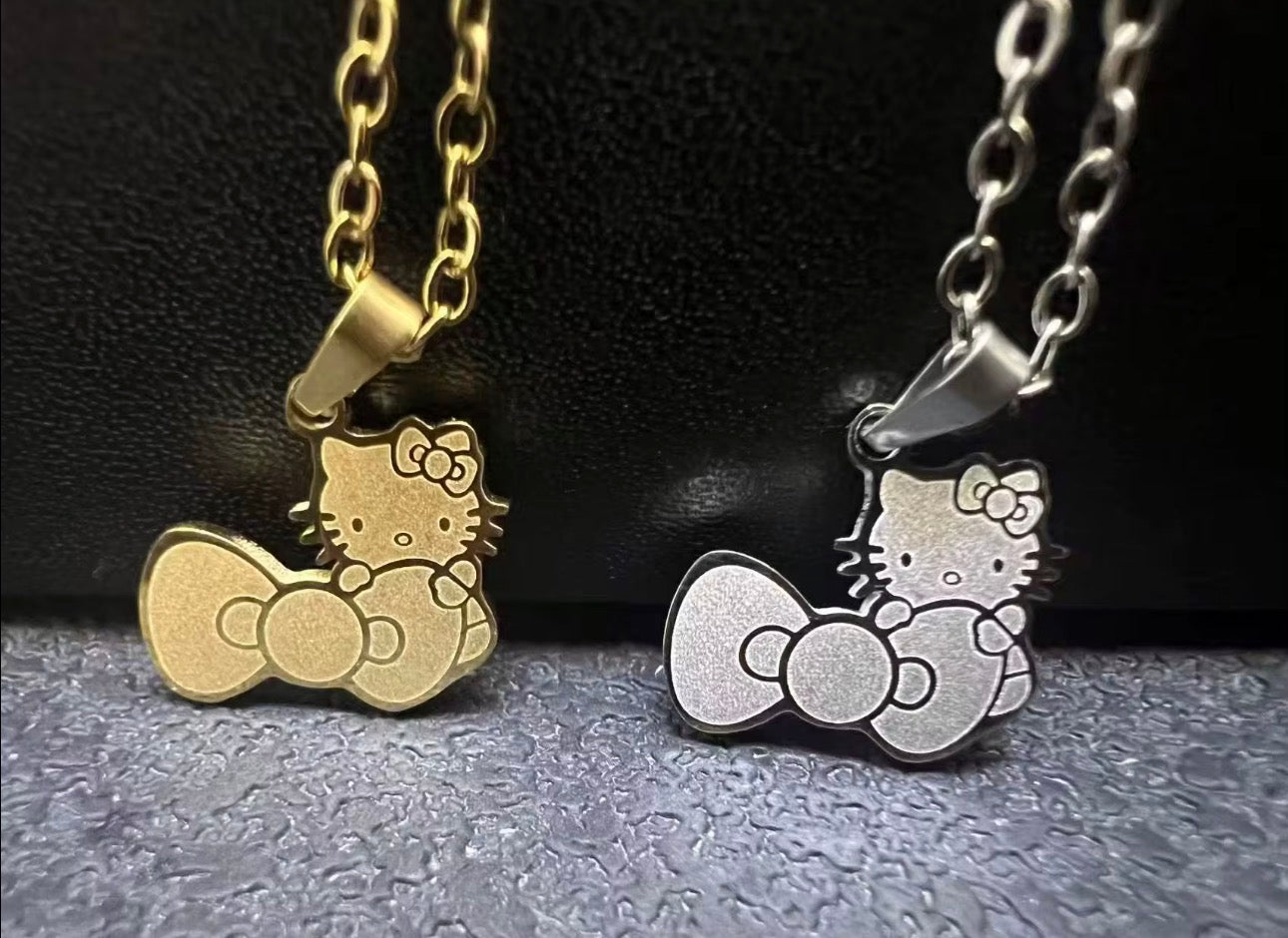 Hk Bow Necklace