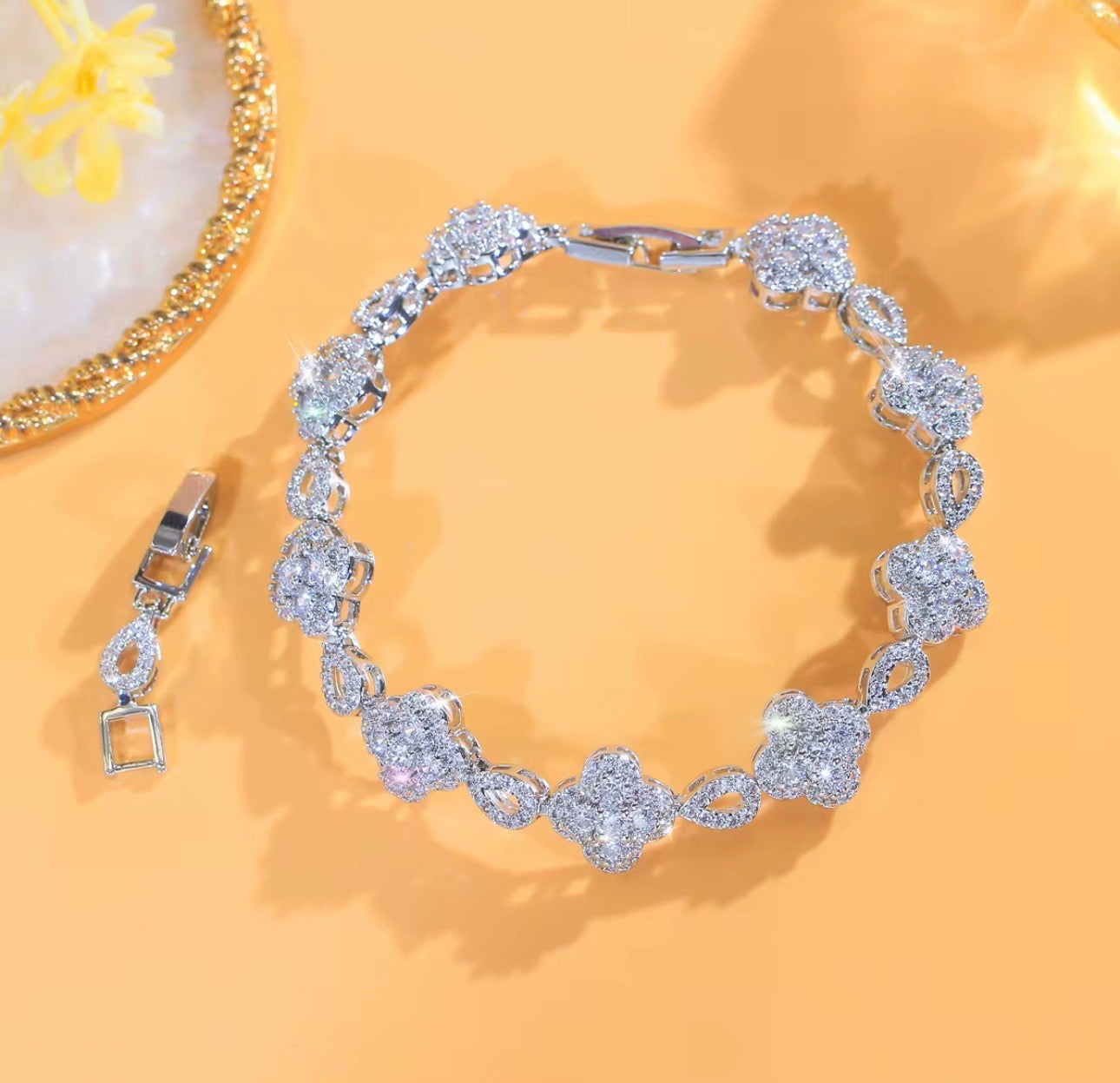 Clover Tennis Drop Bracelet