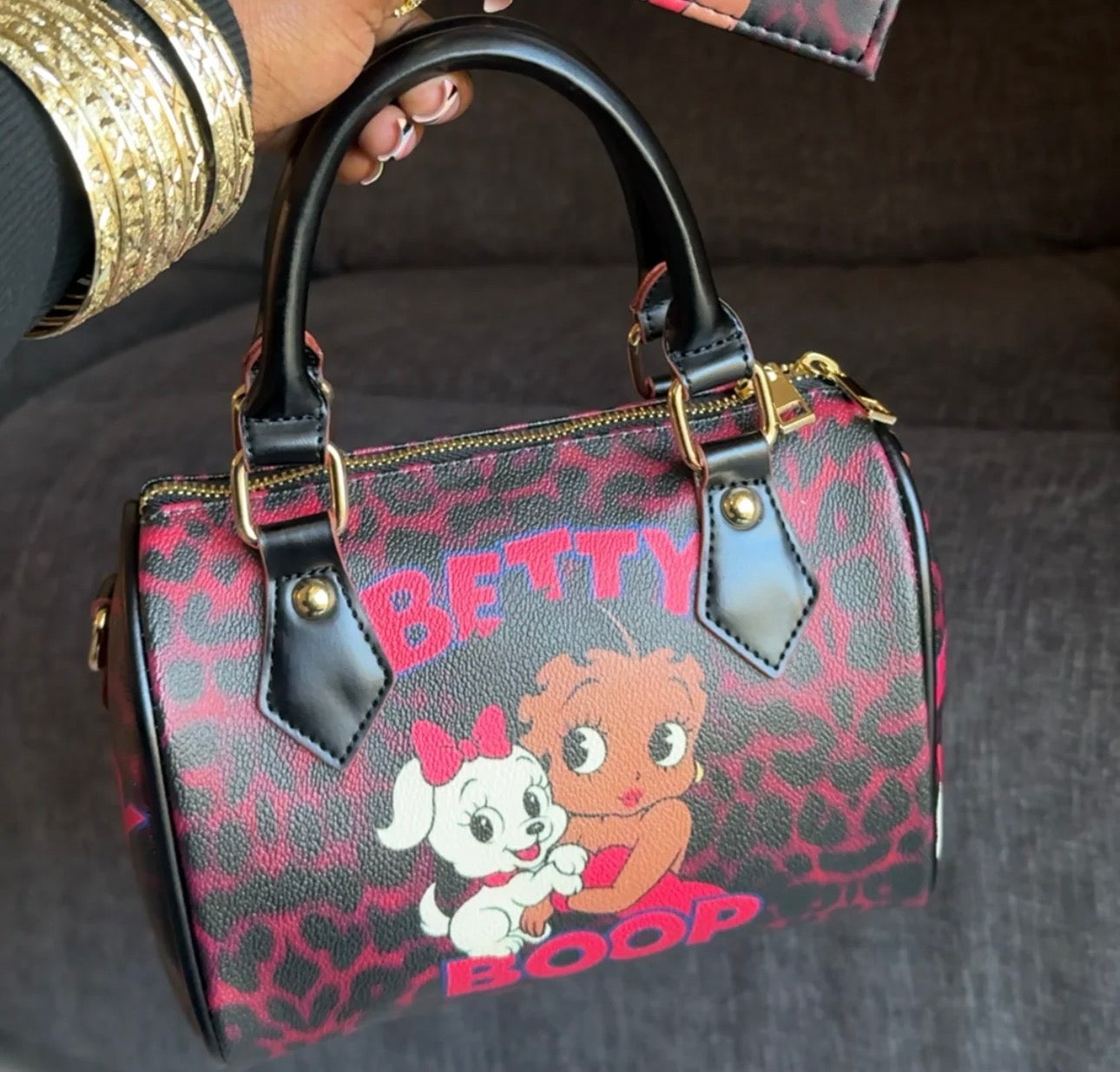 Betty & Pudgy Pillow Bag