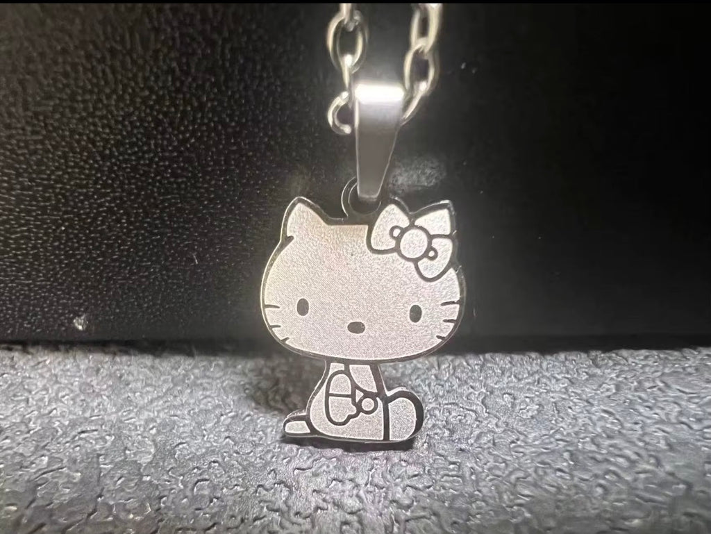 Hk Sitting Necklace